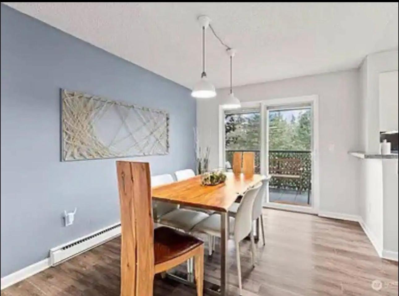 Modern And Elegant Condominium SeaTac Exterior photo